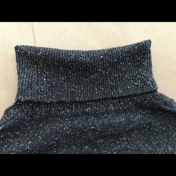 Reposted ♓️🅿️Banana Republic cotton silk turtleneck size S - Picture 6 of 6